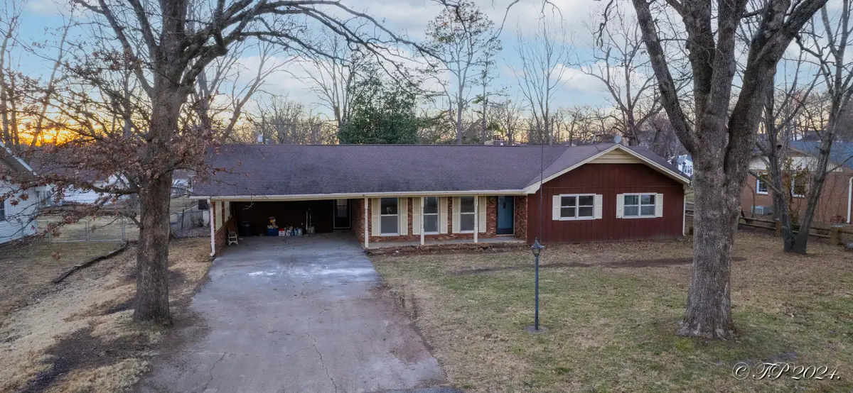 2823 Laurie Drive, West Plains, MO 65775 - Image #1
