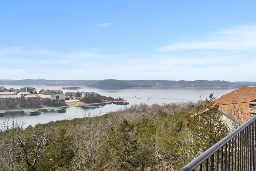 190 Highland Drive, Hollister, MO 65672 - Image #2