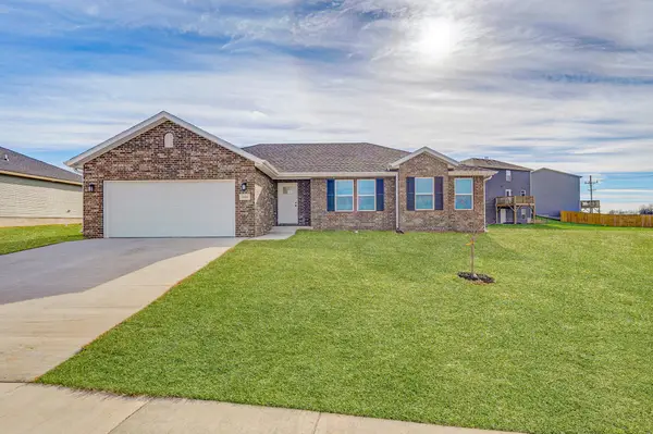 1164 E Abercorn Street, Republic, MO 65738