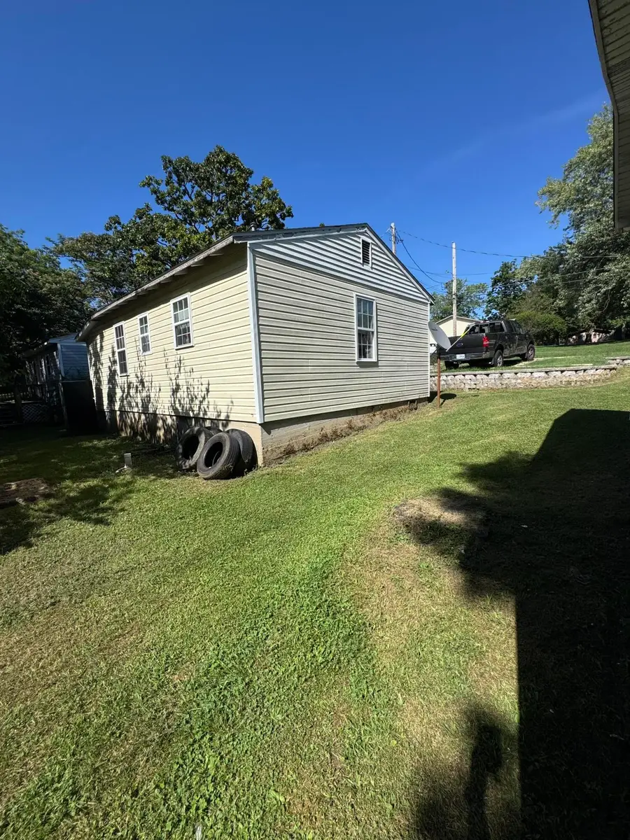 1331 N Howell Avenue, West Plains, MO 65775 - Image #3