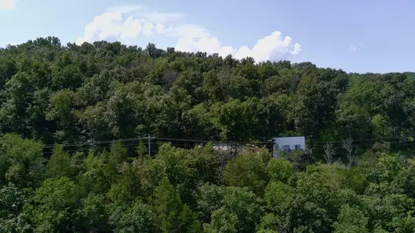 109 Cottage Lane, Cape Fair, MO 65624