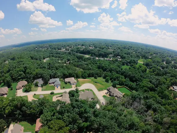 2232 E Amory Street, Springfield, MO 65804