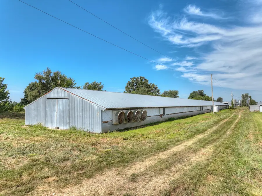 10432 Tiger Road, Stark City, MO 64866 - Image #2