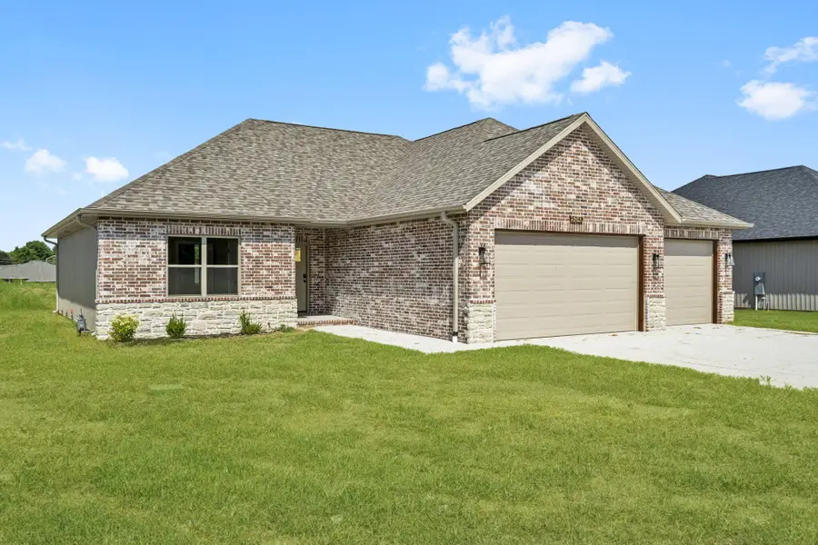 5243 Logan Drive, Battlefield, MO 65619 - Image #2