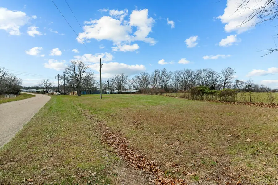 Address Withheld By Seller, Mansfield, MO 65704 - Image #2