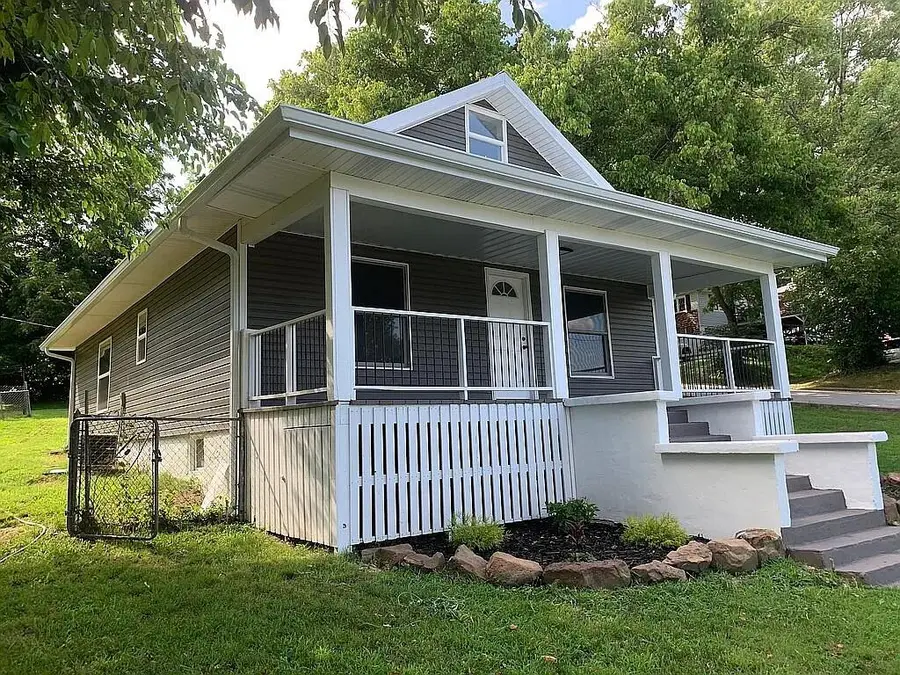 106 Mountain St Street, Cassville, MO 65625 - Image #3