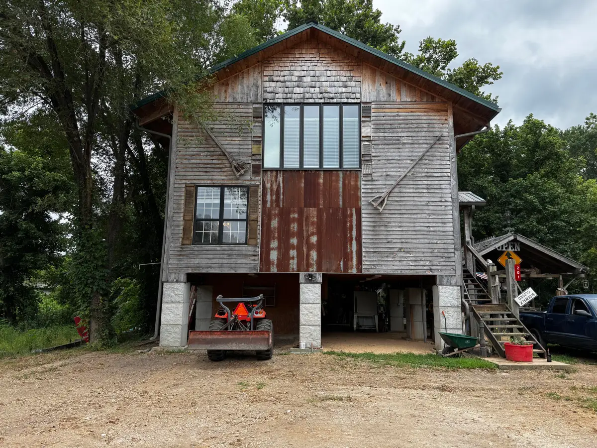 201 Thomas Street, Birch Tree, MO 65438 - Image #1