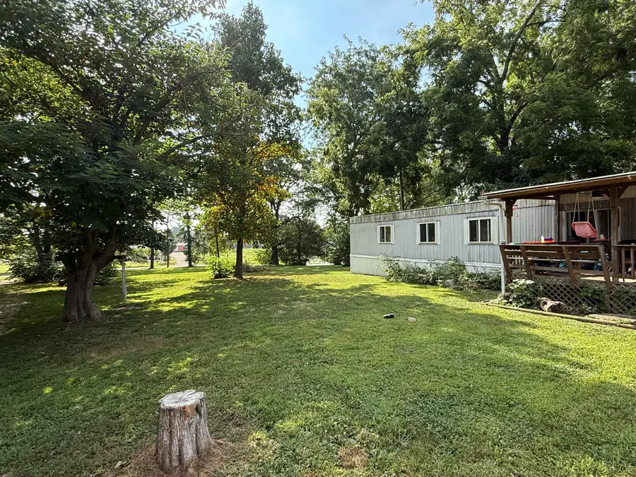 1105 Chowning Drive, Mountain View, MO 65548 - Image #2