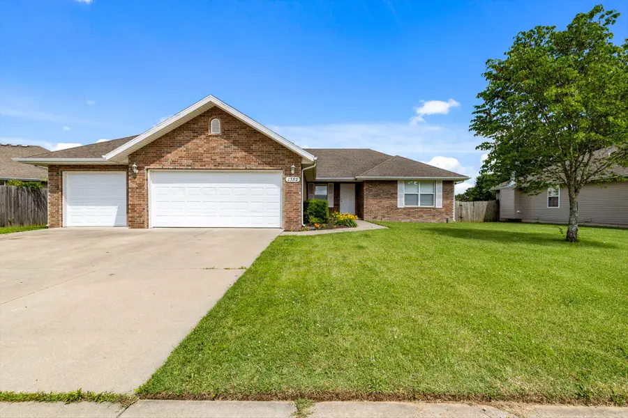 1382 S Kristopher Avenue, Republic, MO 65738 - #2