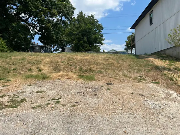 219 W Maddux Street, Branson, MO 65616