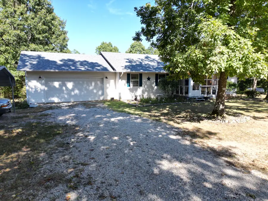 14586 County Road 9290, Koshkonong, MO 65692 - Image #2