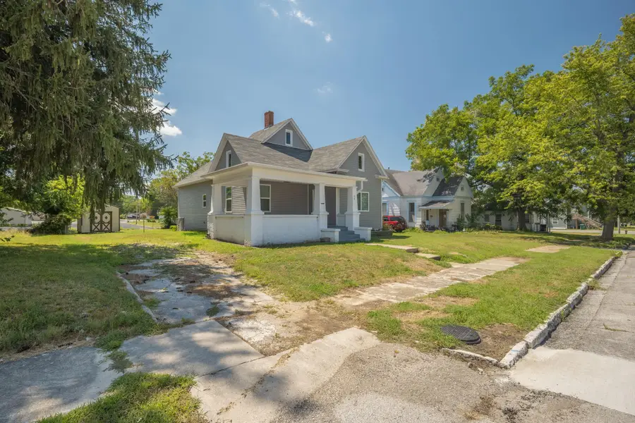 30 College Street, Aurora, MO 65605 - Image #2