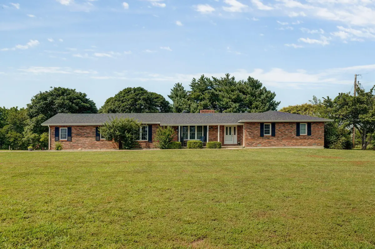 1049 W Bluegrass Road, Strafford, MO 65757 - Image #1