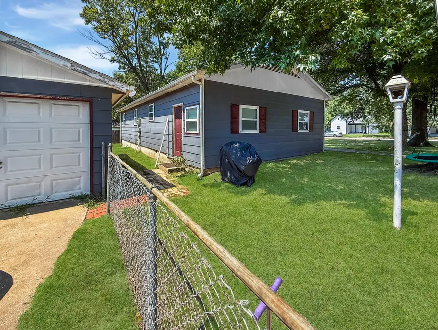 1202 W Austin Street, Webb City, MO 64870 - Image #3