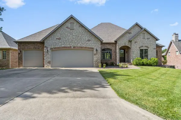 755 N Fallbrooke Terrace, Springfield, MO 65802