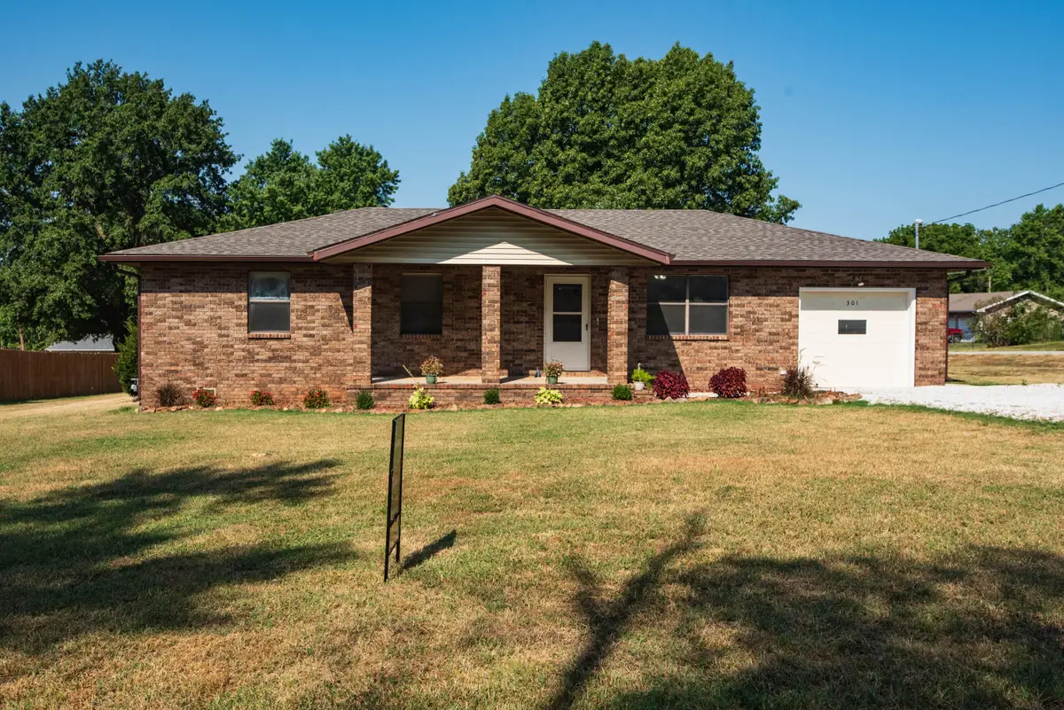 301 S Walnut Street, Walnut Grove, MO 65770 - Image #1