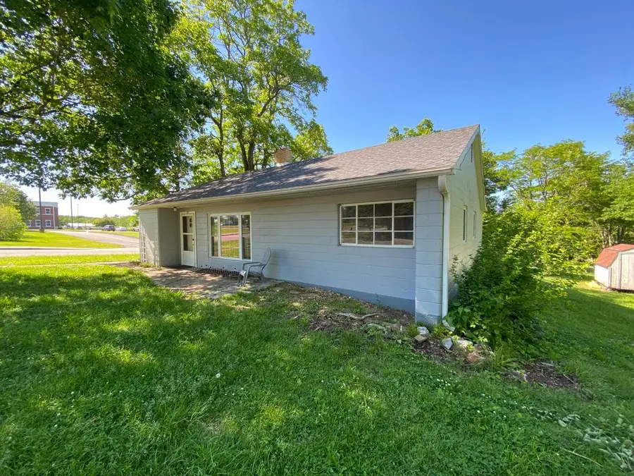 101 Hickory Street, Houston, MO 65483 - Image #2