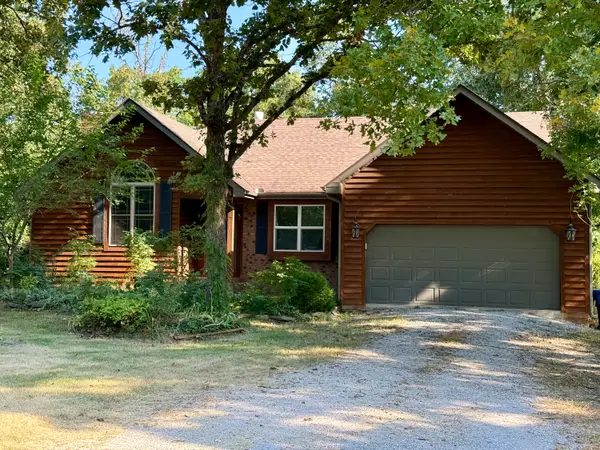 105 Dogwood Drive, Gainesville, MO 65655