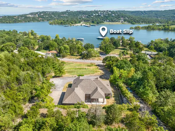 1977 Graham Clark Drive, Hollister, MO 65672