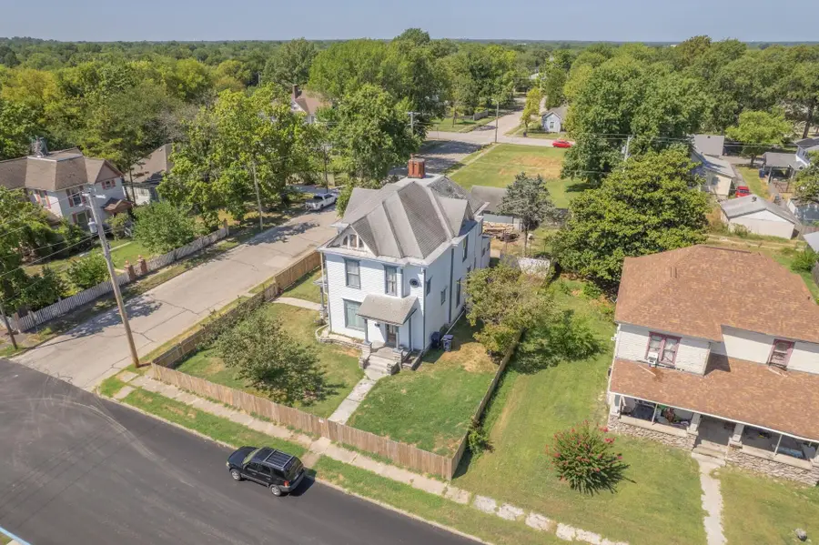 222 S Webb Street, Webb City, MO 64870 - Image #2