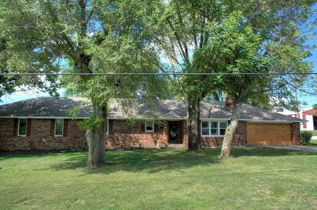 12046 W Farm Road 28, Walnut Grove, MO 65770 - Image #1