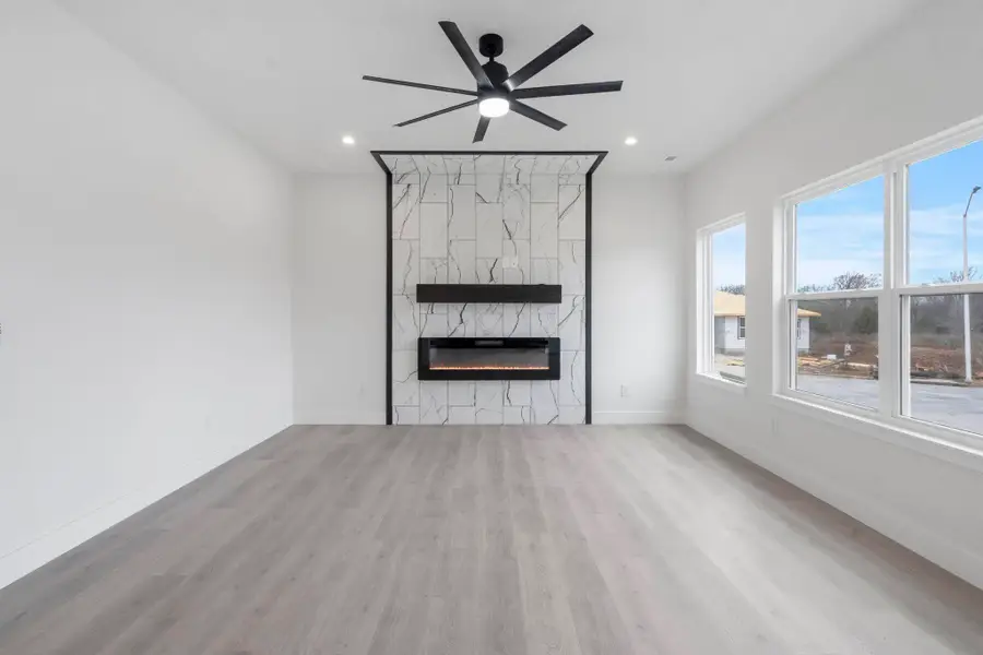 116 E Acacia Circle, Clever, MO 65631 - Image #3