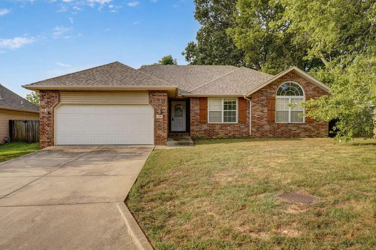 138 W Silver Oak Street, Nixa, MO 65714 - Image #1
