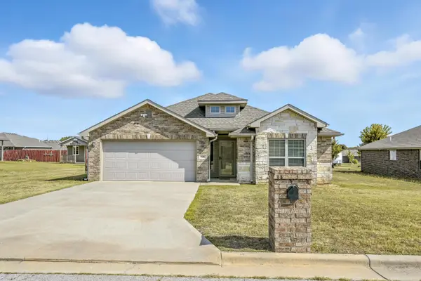 739 Sheridan, Carthage, MO 64836