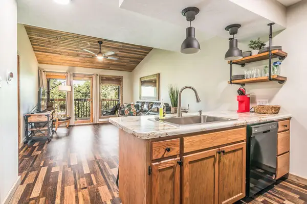 437 Notch Lane #9, Branson West, MO 65737