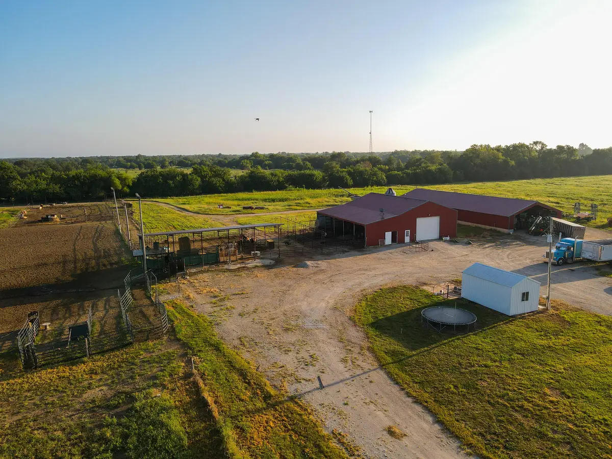 28714 E Nn Highway, Sheldon, MO 64784 - Image #1