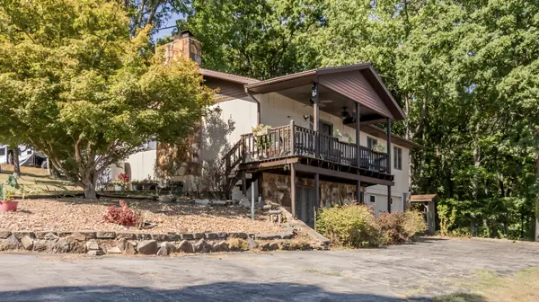 51 Stonemont Road, Blue Eye, MO 65611