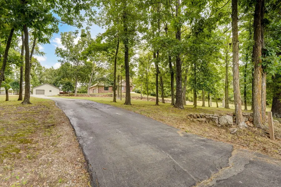 1711 E Miller Road, Republic, MO 65738 - #3