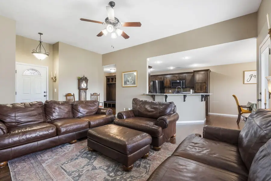 879 E Baracuda Drive, Nixa, MO 65714 - Image #3