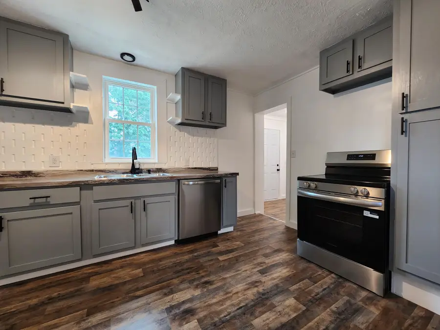 506 S Griffith Avenue, Aurora, MO 65605 - Image #3