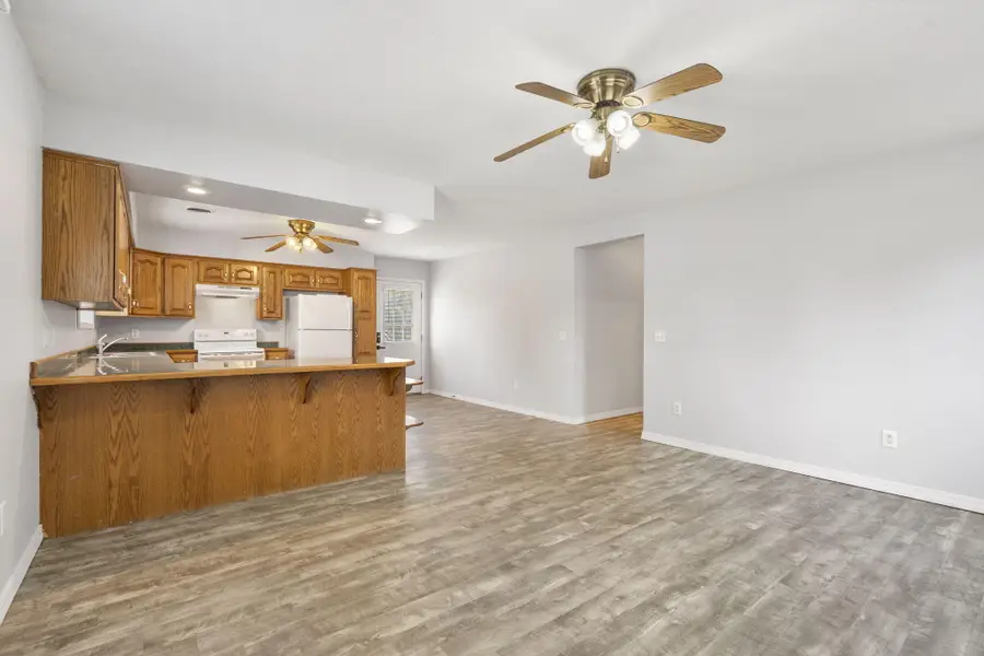 307 N Rechow Avenue, Bolivar, MO 65613 - Image #3