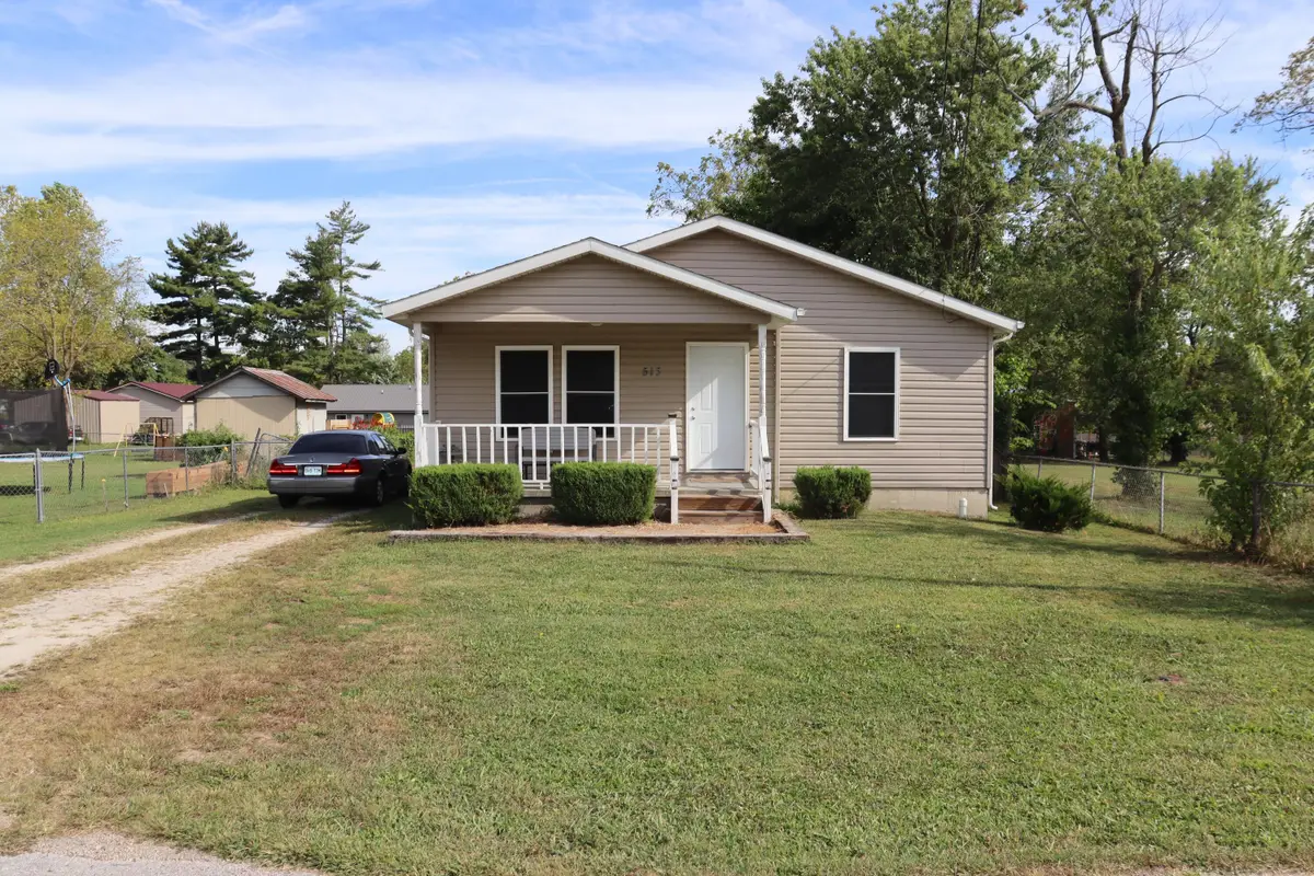 513 E Summit Avenue, Seymour, MO 65746 - Image #1