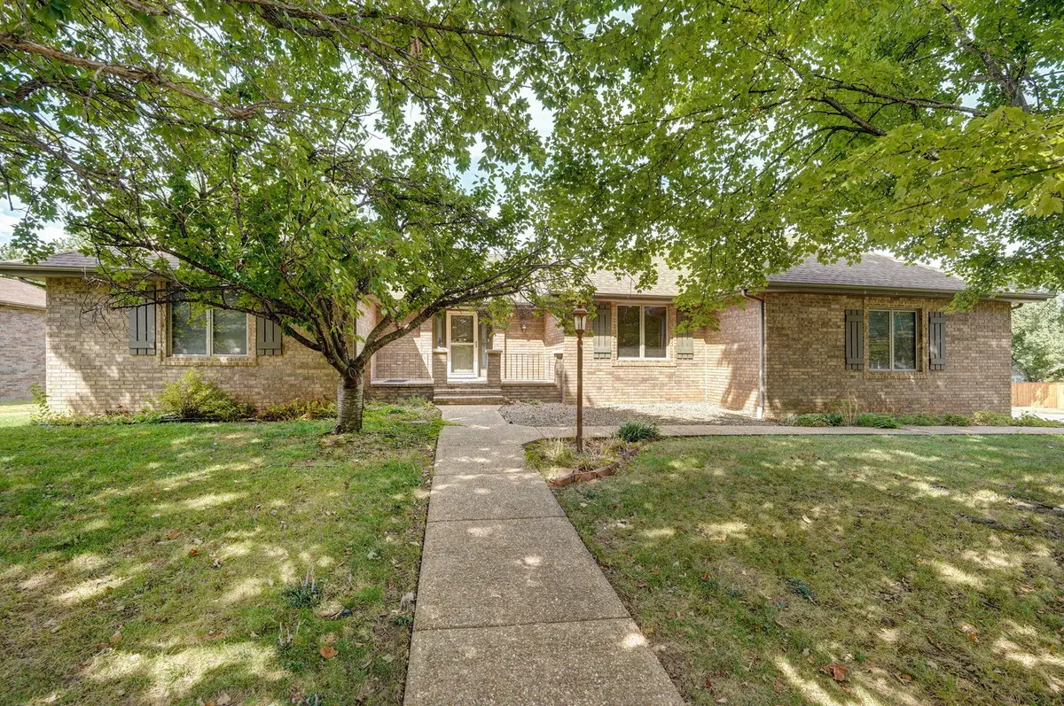 1001 W Bryce Lane, Nixa, MO 65714 - Image #1