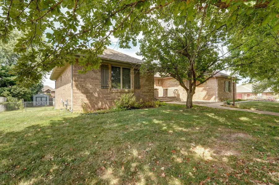 1001 W Bryce Lane, Nixa, MO 65714 - Image #2