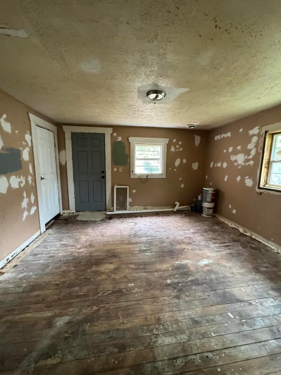 615 E Pacific Street, Springfield, MO 65803 - Image #3