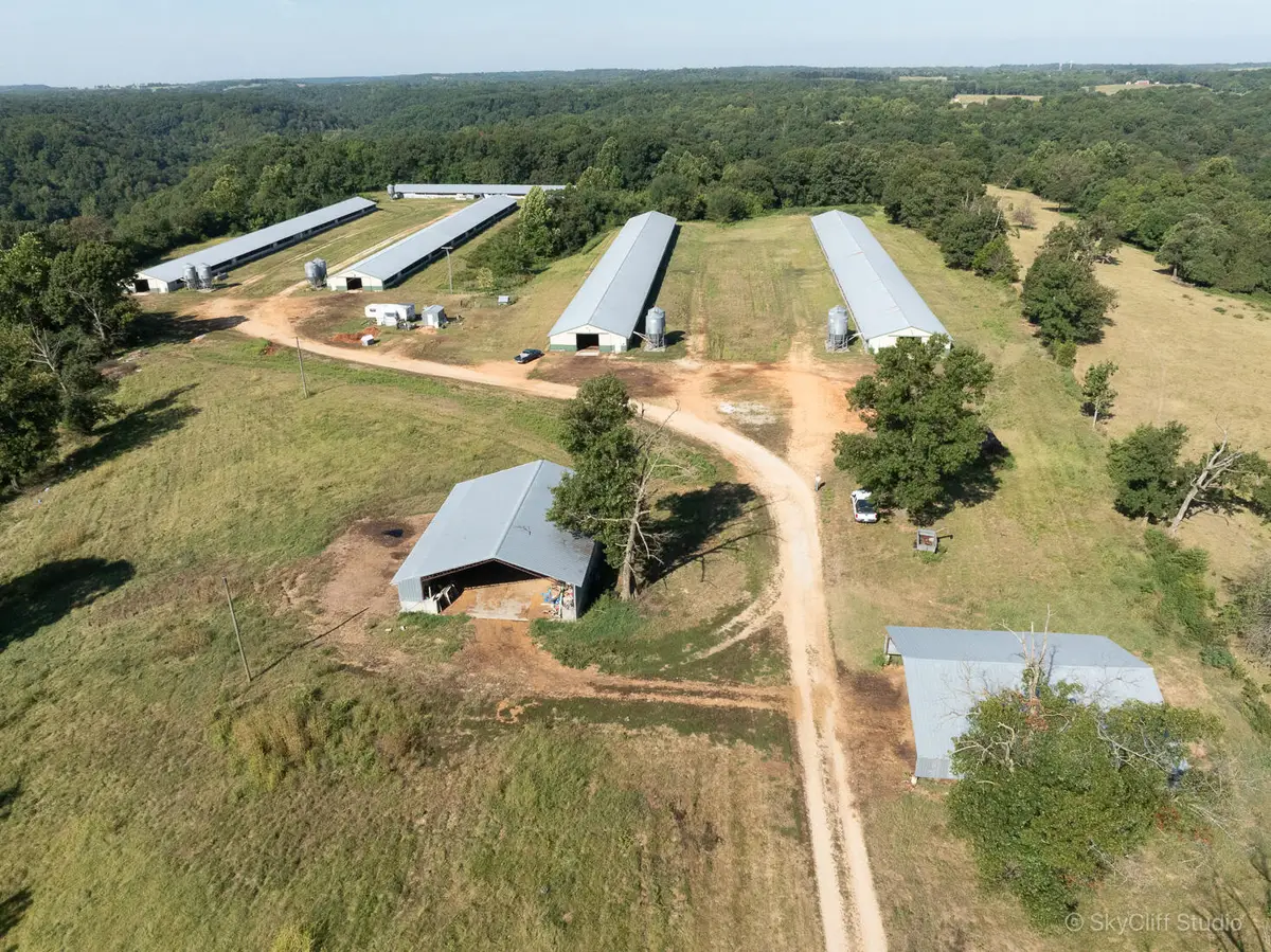 23992 Fr 1085, Seligman, MO 65745 - Image #1