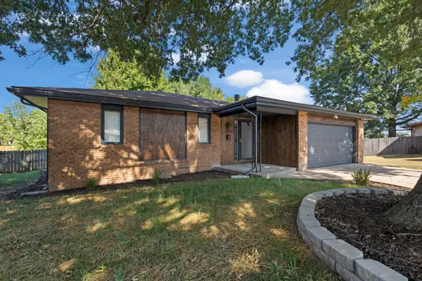 1309 E Nora Street, Springfield, MO 65803