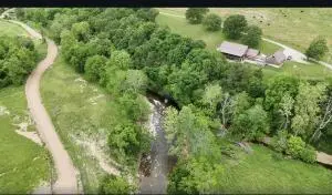 300 Round Up Lane, Bakersfield, MO 65609