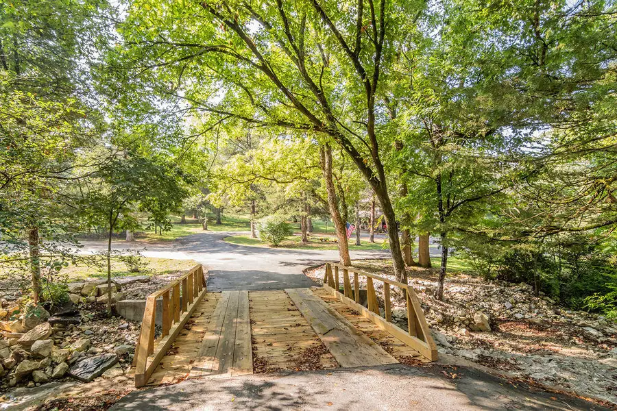 161 Brewster Road, Hollister, MO 65672 - Image #3