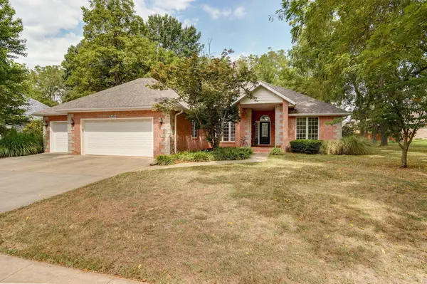 2433 E Virginia Street, Republic, MO 65738