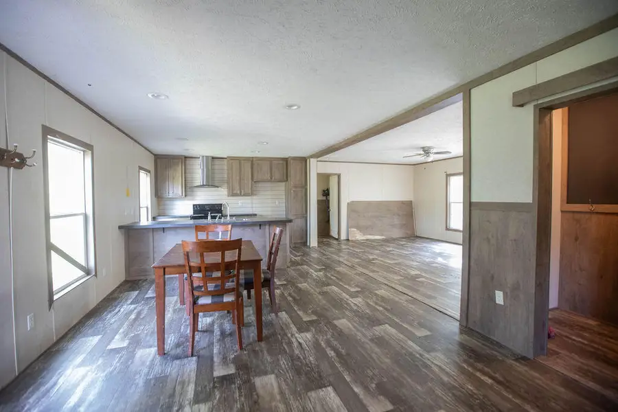 433 Busby Lane, Pineville, MO 64856 - Image #2