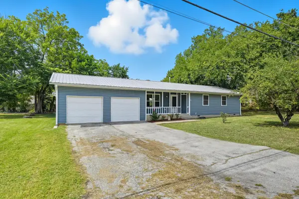 1321 Park Place, Carthage, MO 64836