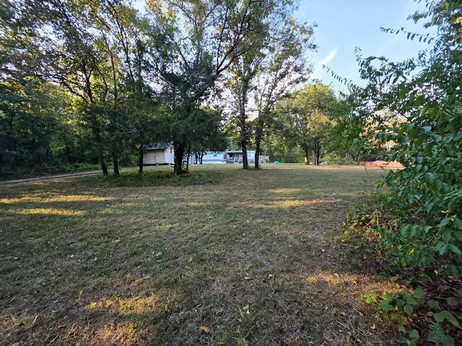 135 Hunter's Pointe Street, Kirbyville, MO 65679 - Image #2