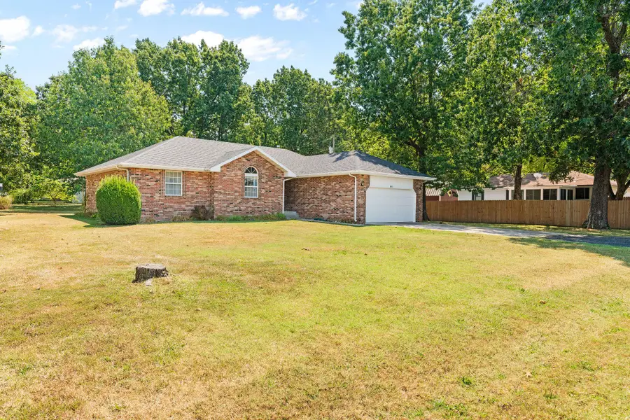 120 N Oak Grove Street, Marshfield, MO 65706 - Image #3