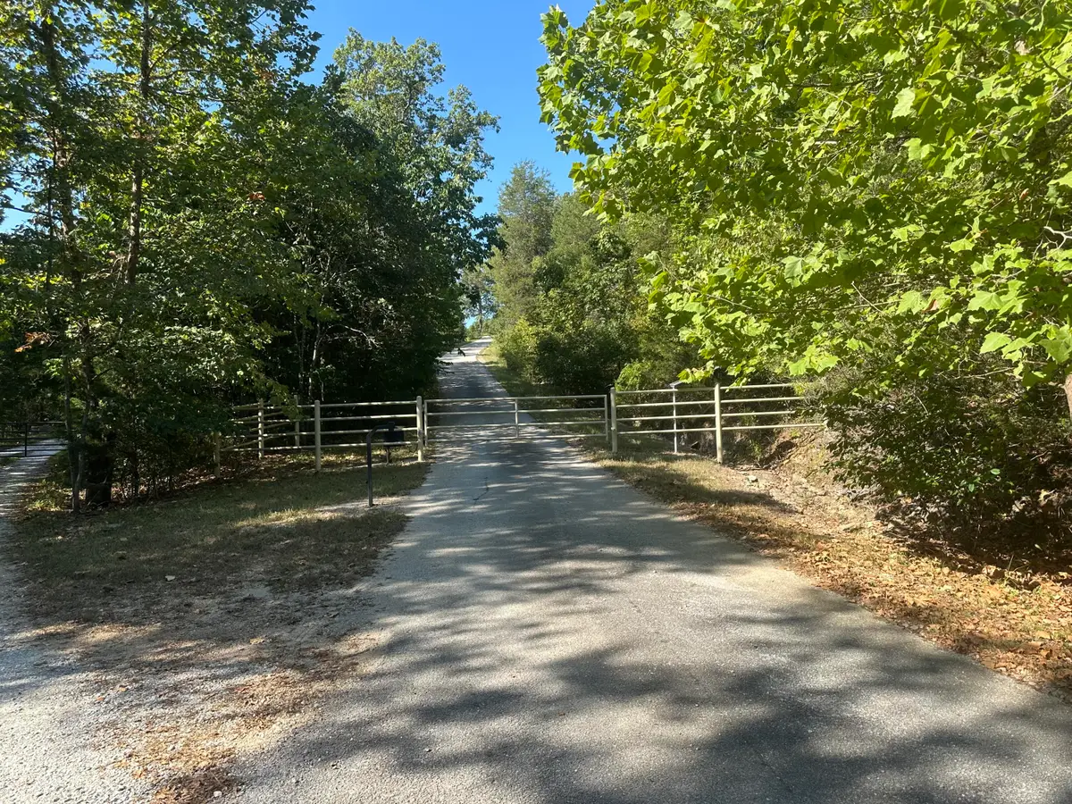 121 Legacy Farm Road, Chestnutridge, MO 65630 - Image #1