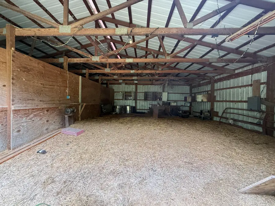 Address Withheld By Seller, Cassville, MO 65625 - Image #3